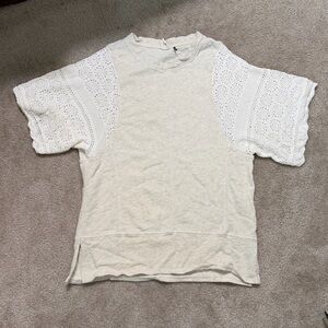 Women’s Short Sleeve Lace-Sleeve Tee — Cream